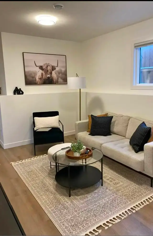Beautiful Aspen Ridge 2 BR Basement Suite