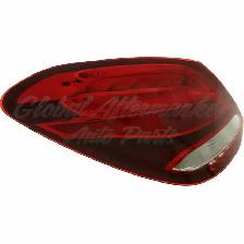 Mercedes C350e 2016-2018 Tail Lights Left and Right - Photo 3