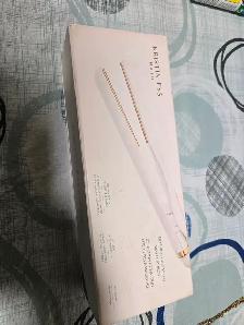 Kristen ess hair straightener new