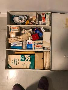 Antique commercial FirstAid metal box with all supplies inside. - Photo 2