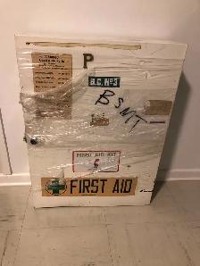 Antique commercial FirstAid metal box with all supplies inside. - Photo 5