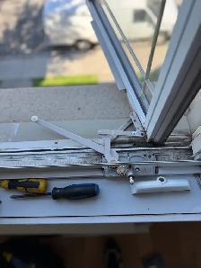 Pièce   Réparation porte & fenêtres professionnel