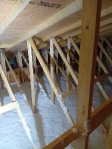 spray foam - Photo 2