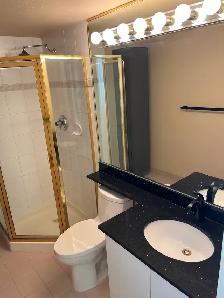 2-bedroom 2-bath Yaletown home - Photo 13