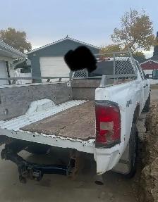 2012 Chevrolet Silverado 3500 pickup truck - Photo 4