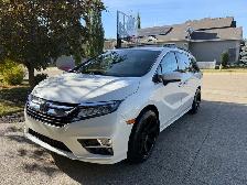 2019 Honda Odyssey Touring 69,808 km Auto Remote Starter/Sunroof