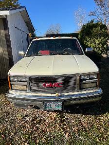 89’ GMC Sierra 4x4 short box step side - Photo 3