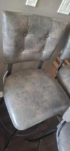 3 bar stools - Photo 2
