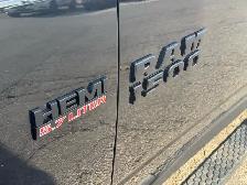 2018 Ram 1500 HEMI, 4X4, Camera, Sunroof, Cruise Control, NoCla - Photo 26