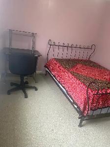 Furnished Room for Female Student / Professional - Photo 2