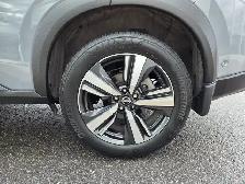 2024 Nissan Rogue SL AWD | 360 View Camera | Android Auto - Photo 12