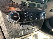 2010 FORD FUSION ONLY 65KM 1 OWNER NEW TIRES BRAKES SAFETY INC - Photo 25