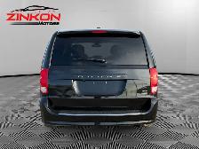 2019 Dodge Grand Caravan | CLEAN CARFAX | ALL POWER OPTIONS | - Photo 4