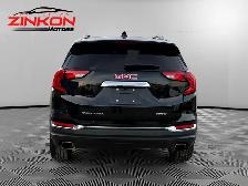 2020 GMC Terrain AWD | CLEAN CARFAX | LEATHER | CAR-PLAY | - Photo 4