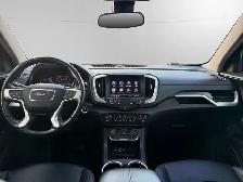 2020 GMC Terrain AWD | CLEAN CARFAX | LEATHER | CAR-PLAY | - Photo 15