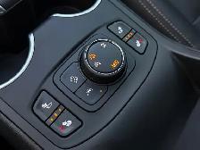 2020 GMC Terrain AWD | CLEAN CARFAX | LEATHER | CAR-PLAY | - Photo 23