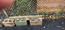 Block De Beton  2 dollars chaque - Photo 3