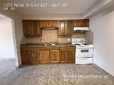 1 BDRM APT WITH BALCONY AVAILABLE - Photo 5
