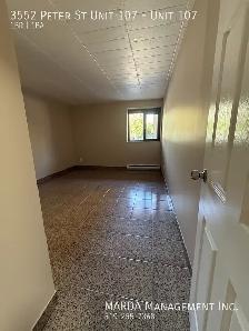 1 BDRM APT WITH BALCONY AVAILABLE - Photo 23