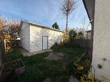 3 Bedroom Home in Bower with Double Detached Garage! - Photo 4