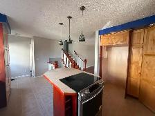 3 Bedroom Home in Bower with Double Detached Garage! - Photo 6
