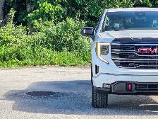 2026 GMC Sierra 1500 AT4- HUD - Premium Pkg - Preferred Pkg - Photo 6