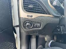 2015 Jeep Cherokee Sport - Photo 15