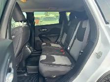 2015 Jeep Cherokee Sport - Photo 17