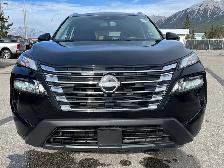 2026 Nissan Rogue SV MOONROOF - Photo 2