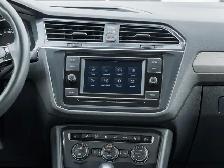 2020 Volkswagen Tiguan Comfortline 4MOTION with LEATHER / PANORA - Photo 23