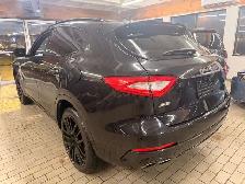 2017 Maserati Levante - Photo 3