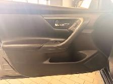 2017 Nissan Altima SV - Photo 14
