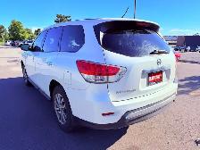 2015 Nissan Pathfinder S 4dr SUV 4WD (3.5L 6cyl CVT) - Photo 5