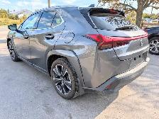 2024 Lexus UX 250h AWD F-sport | Sun-roof! | Heated seats! | Per - Photo 5