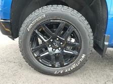 2022 Chevrolet Silverado 1500 LT Trail Boss Crew Cab Short Box 4 - Photo 3