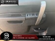 2013 Chevrolet Silverado 3500HD 4WD Crew Cab 9 FT Flat Bed - Onl - Photo 9