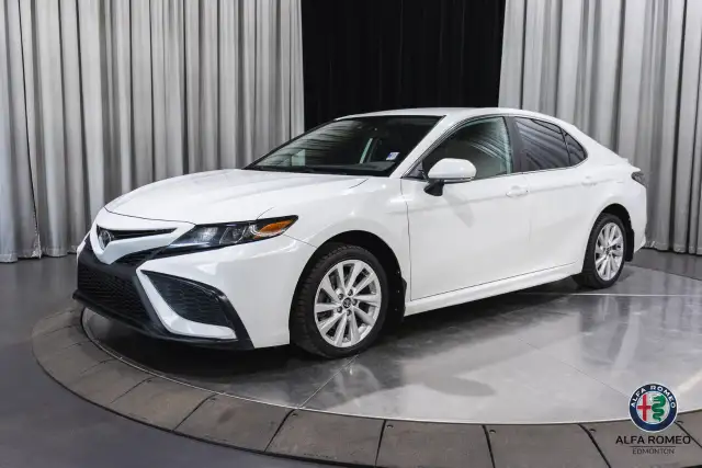 2022 Toyota Camry SE SE Auto