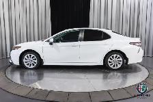 2022 Toyota Camry SE SE Auto - Photo 2