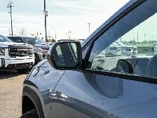 2027 Chevrolet Equinox AWD LT - Photo 7