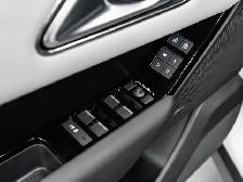 2026 Land Rover Range Rover Velar Dynamic SE | Front PPF - Photo 31