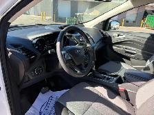 2017 FORD ESCAPE 4 WHEEL DRIVE SE 4 WHEEL DRIVE - Photo 18