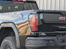 2026 GMC Sierra 2500HD AT4X Crew Cab Standard Box 4-Wheel Drive - Photo 8