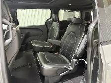 Chrysler Pacifica Limited TA 2025 à vendre - Photo 9