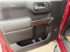 2019 GMC Sierra 1500 SLT. 5.3L V8 4WD. Crew Cab Leather Sunroof - Photo 4