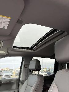 2019 GMC Sierra 1500 SLT. 5.3L V8 4WD. Crew Cab Leather Sunroof - Photo 6