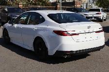2026 Toyota Camry SE Hybrid - Photo 4
