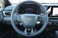 2026 Toyota Camry SE Hybrid - Photo 11