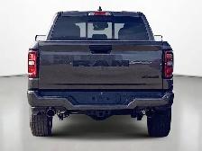 2027 Ram 1500 Express Night Edition Crew 4x4 3.0L Bucket Seats - Photo 4