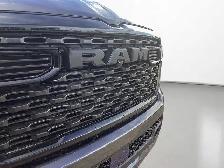 2027 Ram 1500 Express Night Edition Crew 4x4 3.0L Bucket Seats - Photo 12