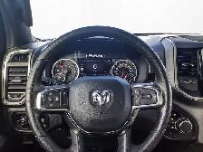 2027 Ram 1500 Express Night Edition Crew 4x4 3.0L Bucket Seats - Photo 17